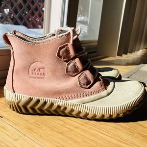 Sorel out n about boot